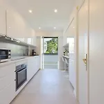 2-br Sea View Private Parking Walk To Beaches * Cannes