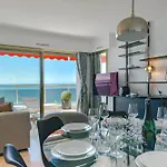 Lägenhet 2-br Sea View Private Parking Walk To Beaches *