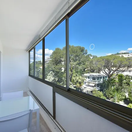 2-br Sea View Private Parking Walk To Beaches Cannes