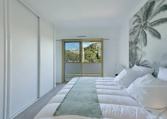 2-br Sea View Private Parking Walk To Beaches Lejlighed *