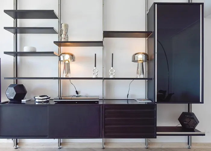 2-br Sea View Private Parking Walk To Beaches *